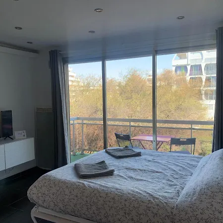 De Lina By Jo - Self Check-in